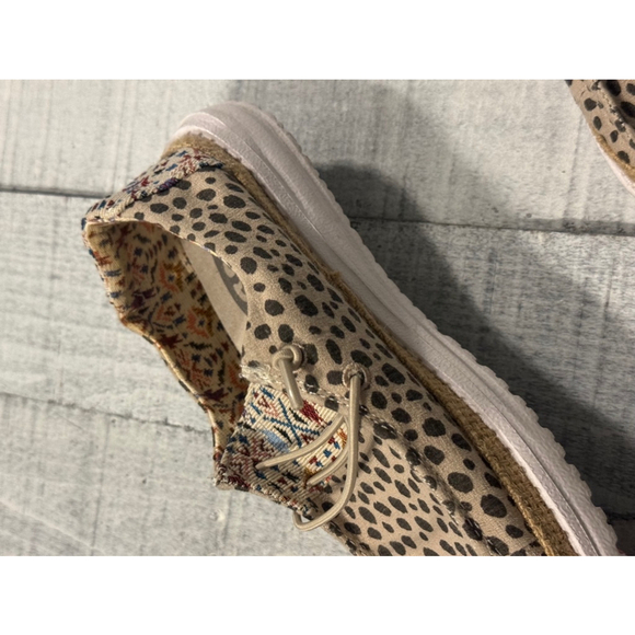 Heydude BNWT Size 5 $64.99 Wendy Pieced Bisbee - Picture 2 of 9